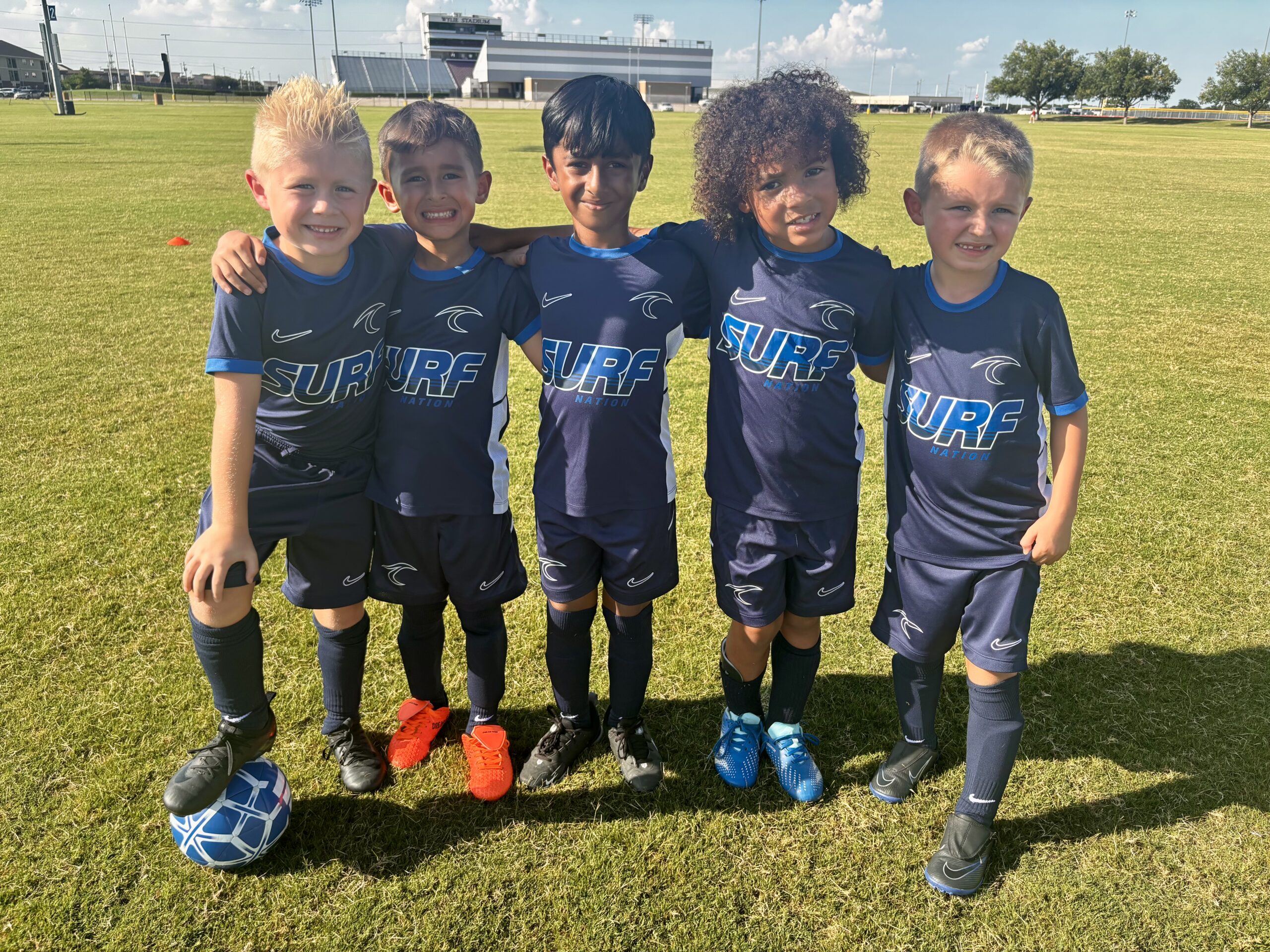 Dallas Surf Junior Academy players